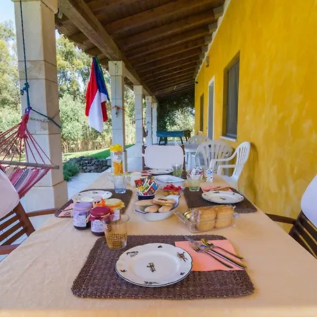 Bed & Breakfast A Ada